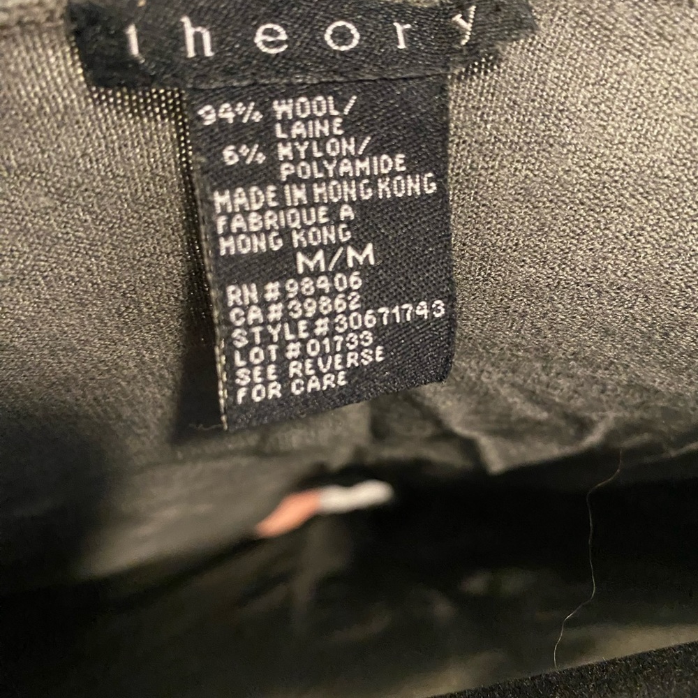 Theory Sweater - Picture 3 of 3